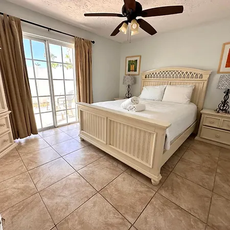 Alamanda Villa On Holmes Beach Exterior photo