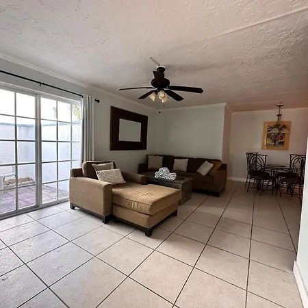 Alamanda Villa On Holmes Beach Exterior photo
