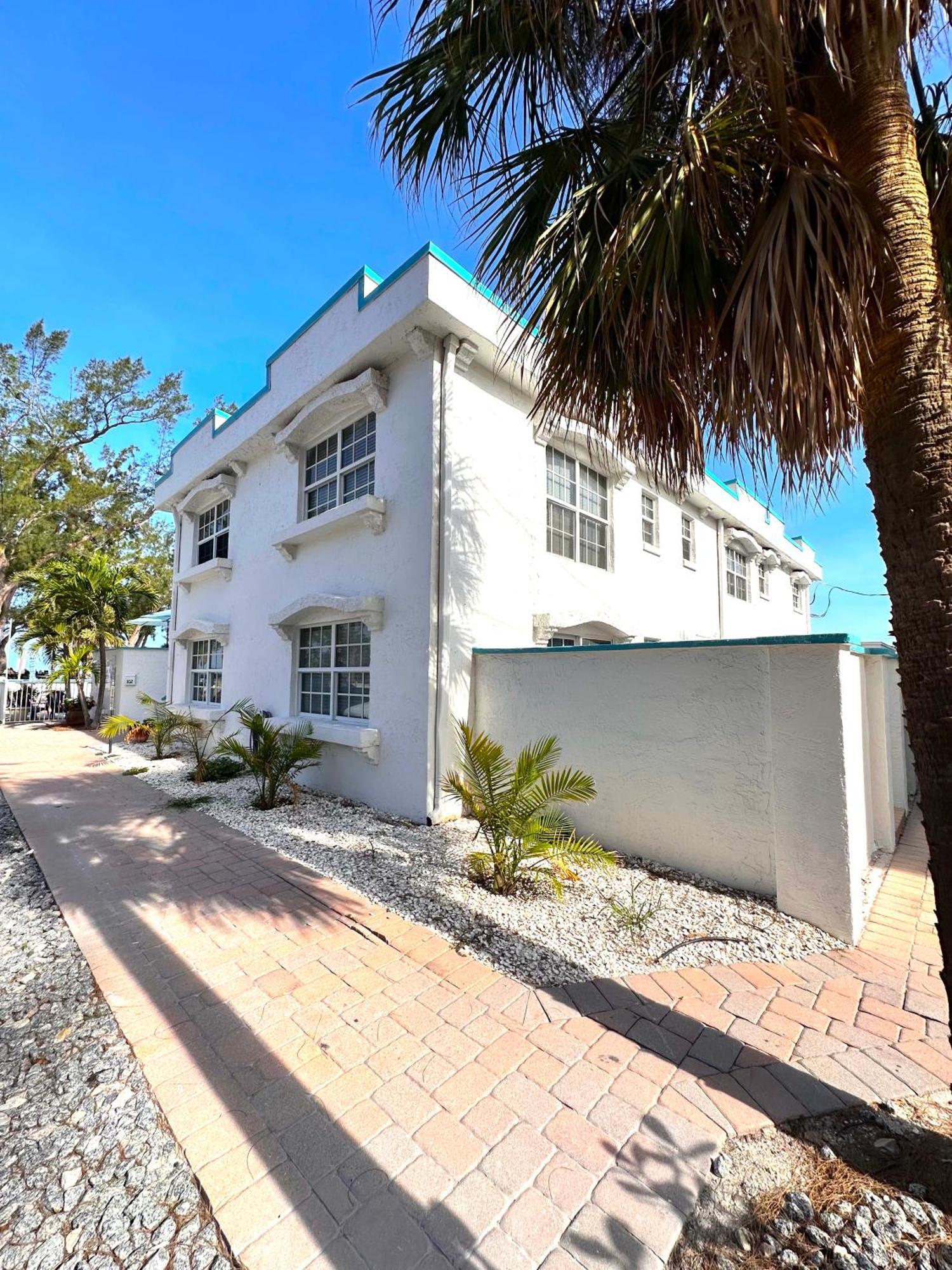 Apartment Alamanda On Holmes *
